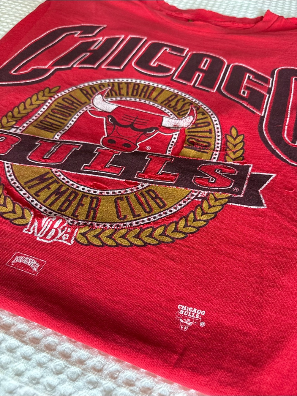 Vintage 1990 Chicago Bulls Red single stitched Graphic Tee NutmegMills rare NBA - Picture 3 of 10